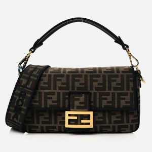 product image of fendi baguette bag FASHIONPHILE